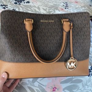 Michael Kors Medium Purse (Brown/Multi)